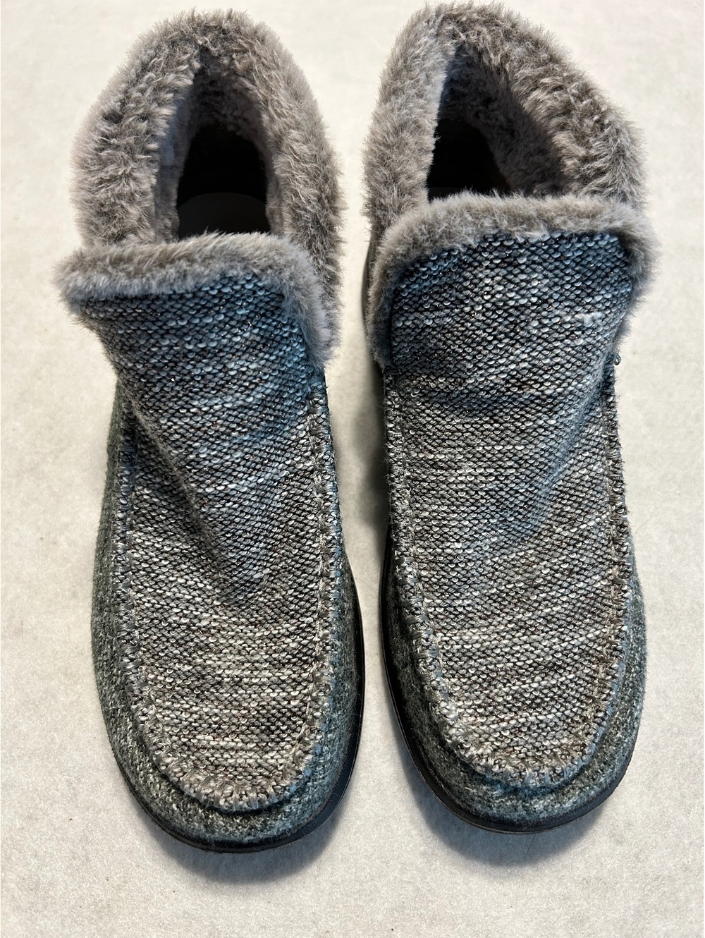 Hey Dude Denny Slipper Shoes Size US 8 EU 39 Gray Cozy Fur Lined